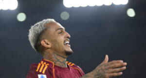 La Passione dei Tifosi e la Gioia del Derby: Wesley e il Fenomeno della Supporter Culture