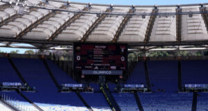 La Passione Viola della Curva Nord: Una Società in Protesta