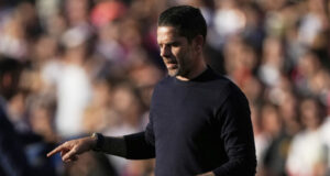 Il Cuore in Gioco: La Battaglia di Fernando Gago
