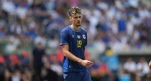 Valutazioni e Strategie: L’Interesse del Bayer Leverkusen per Alajbegovic e il Futuro della Roma
