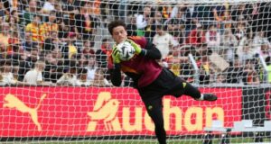 Il Mercato dei Portieri: Analisi delle Strategie di Juventus e Roma su Svilar